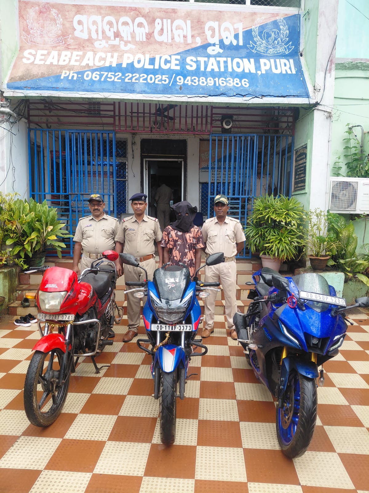 ୩ ଚୋରି ବାଇକ ଉଦ୍ଧାର, ଜଣେ ଗିରଫ 