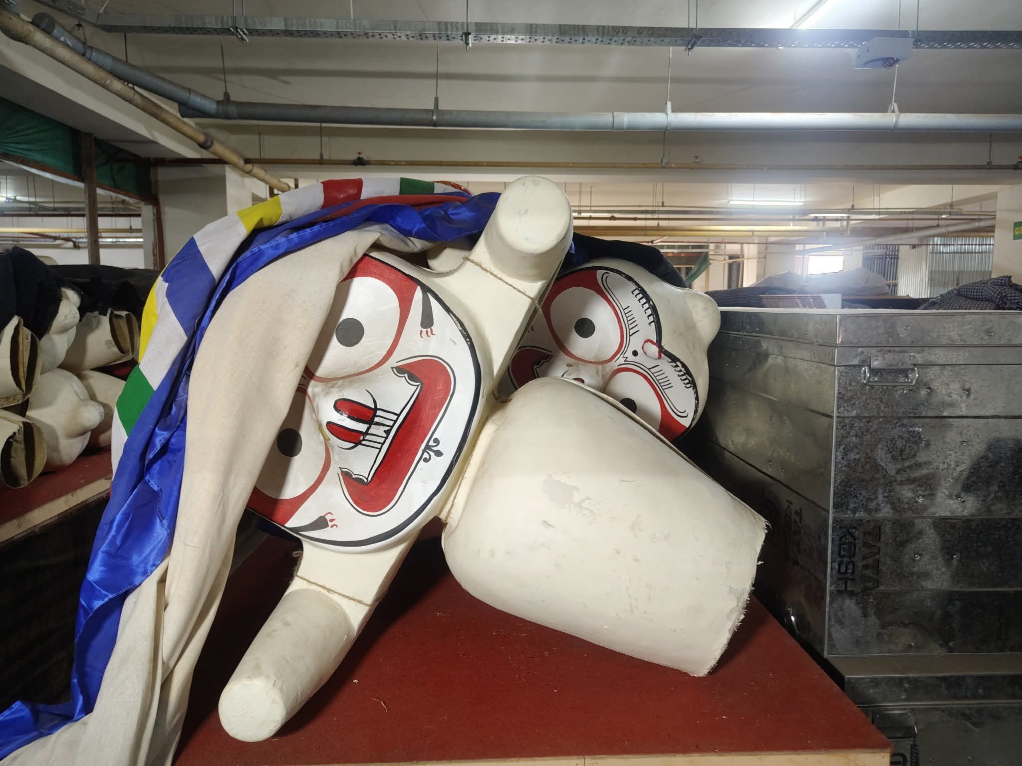 ଜଗନ୍ନାଥ ବଲ୍ଳଭରେ ଅଭାବନୀୟ ଦୃଶ୍ୟ, ବନ୍ଧା ହୋଇ ପଡିଛନ୍ତି ମହାପ୍ରଭୁଙ୍କ ପ୍ରତିମୂର୍ତ୍ତି