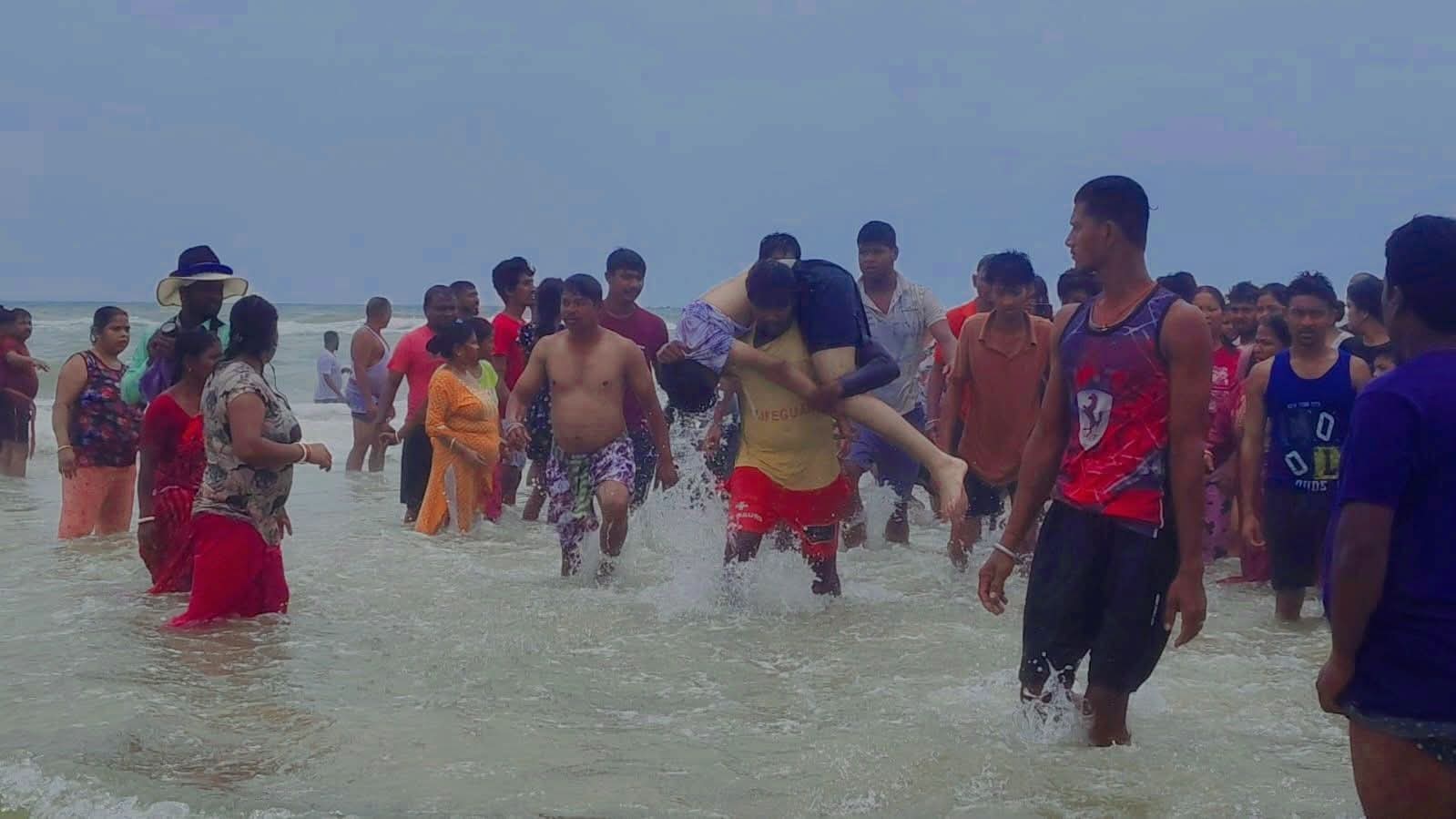 ସମୁଦ୍ର ସ୍ନାନ ହେଲା କାଳ, ଚାଲିଗଲା ୨ ଅଚିହ୍ନା ଜୀବନ 