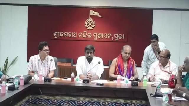 ମହାପ୍ରଭୁଙ୍କ ଚାପ ଖେଳ ବନ୍ଦ ଘଟଣା, ଚନ୍ଦନଯାତ୍ରା ବିବାଦ ସମାଧାନ ନେଇ ବୈଠକ ବସିଛି