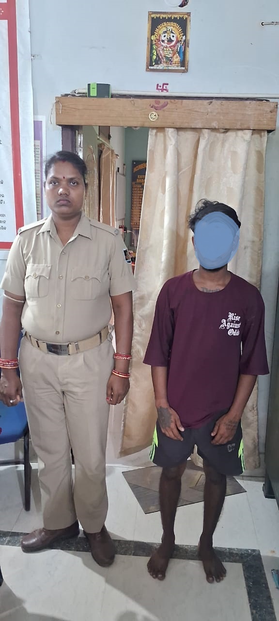 ଆକ୍ରମଣ କରି ଚୋରି ଅଭିଯୋଗରେ ସଦର ଥାନା ଦ୍ୱାରା ଜଣେ ଗିରଫ ସହ କୋର୍ଟ ଚାଲାଣ l 