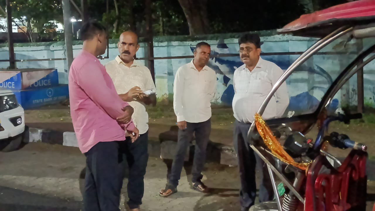  ଆଞ୍ଚଳିକ ପରିବହନ ବିଭାଗ ପକ୍ଷରୁ ଗାଡି ମୋଟର ଯାଞ୍ଚ,   ୨,୦୫,୦୦୦ ଟଙ୍କା ଜୋରିମାନା l