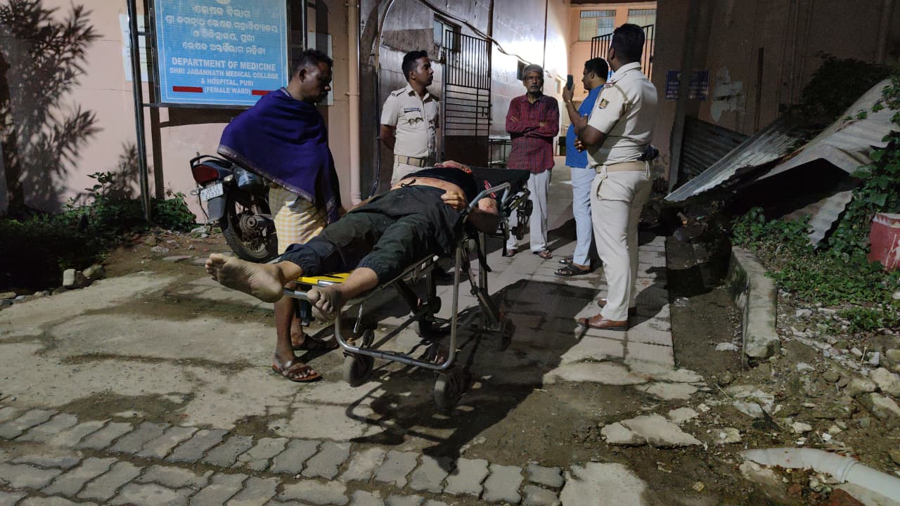 ରିକ୍ସାକୁ ଧକ୍କା ଦେଲା ବାଇକ, ଜଣେ ପର୍ଯ୍ୟଟକ ମୃତ