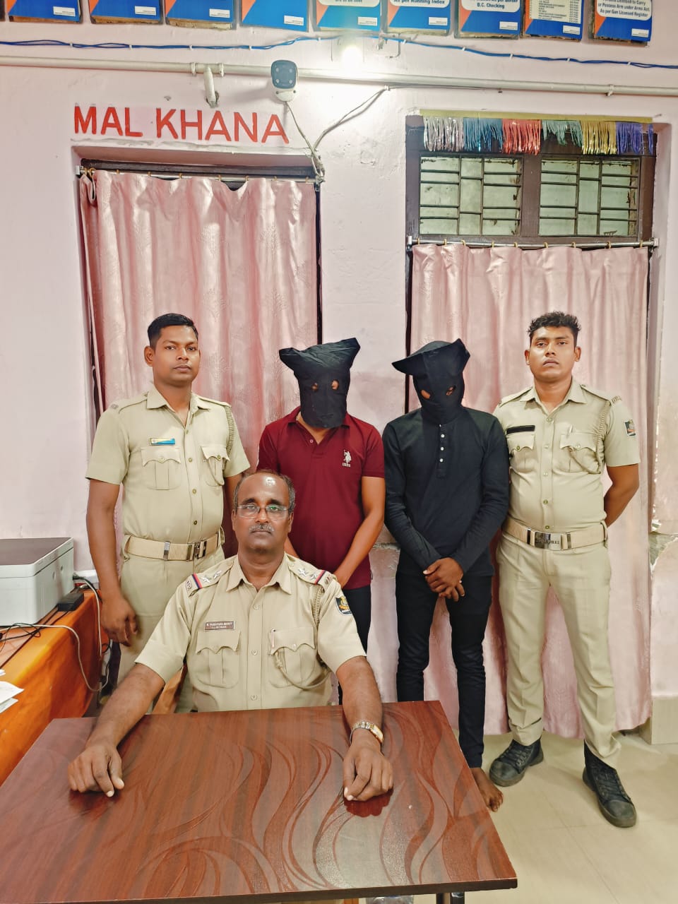 ବାଇକ ଚୋରି, ୨ ଗିରଫ 