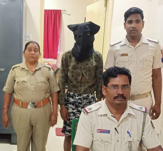 ମୋବାଇଲ ଦୋକାନରୁ ମୋବାଇଲ ଚୋରି, ଜଣେ ଗିରଫ 