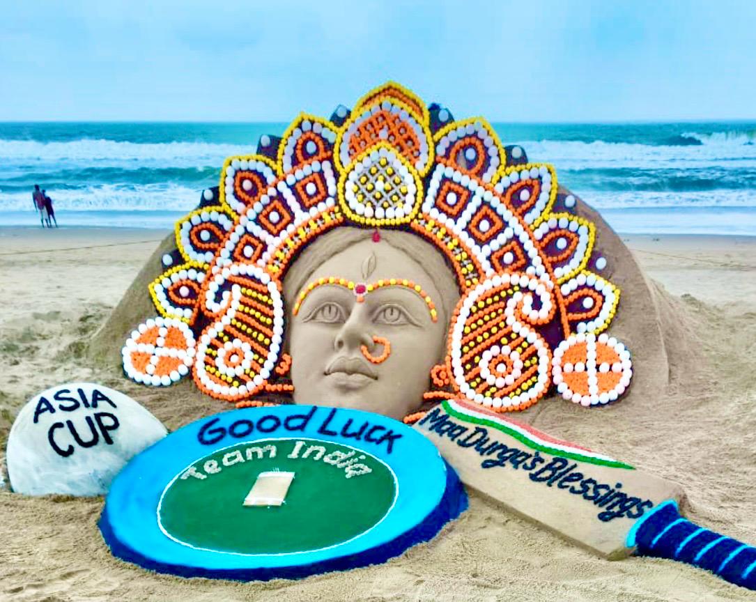  ୨୫୦ ବଲରେ ମା’ ଦୁର୍ଗାଙ୍କ ବାଲୁକା କଳା । ପୁରୀ ବେଳାଭୂମିରେ ପଦ୍ମଶ୍ରୀ ସୁଦର୍ଶନ 