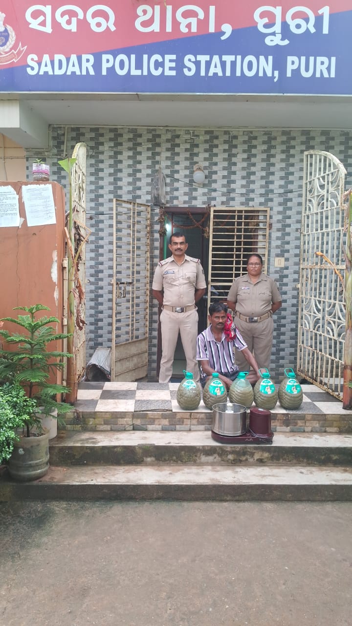 ୨୫ ଲିଟର ତରଳ ବଟା ଭାଙ୍ଗ ଜବତ, ଜଣେ ଗିରଫ 