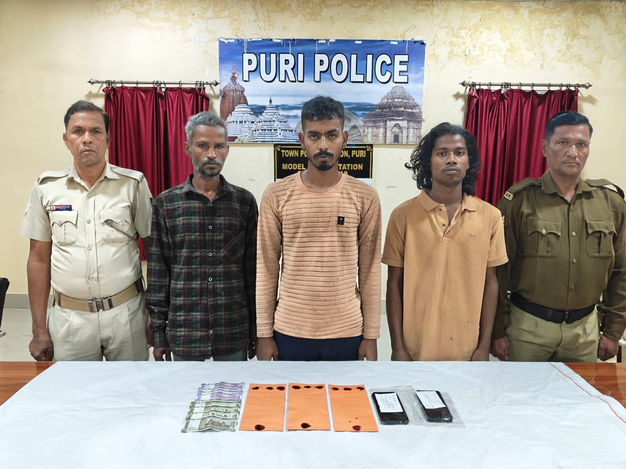 ବ୍ରାଉନ ସୁଗାର ଜବତ, ୩ଗିରଫ 