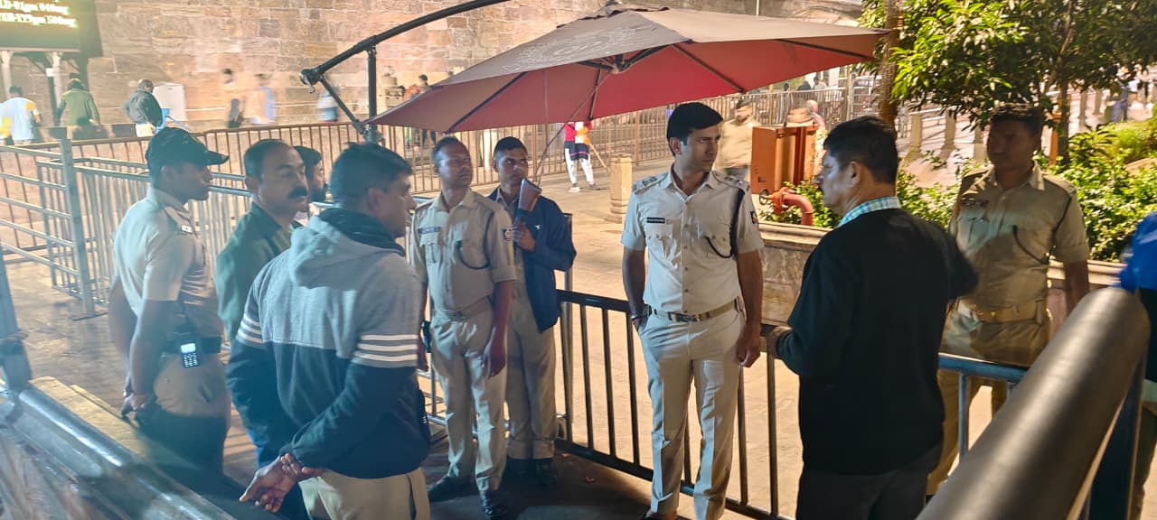 ନୂଆବର୍ଷରେ ଶୃଙ୍ଖଳିତ ଦର୍ଶନ ବ୍ୟବସ୍ଥାର ସମୀକ୍ଷା କଲେ ଏସ୍‌ପି     