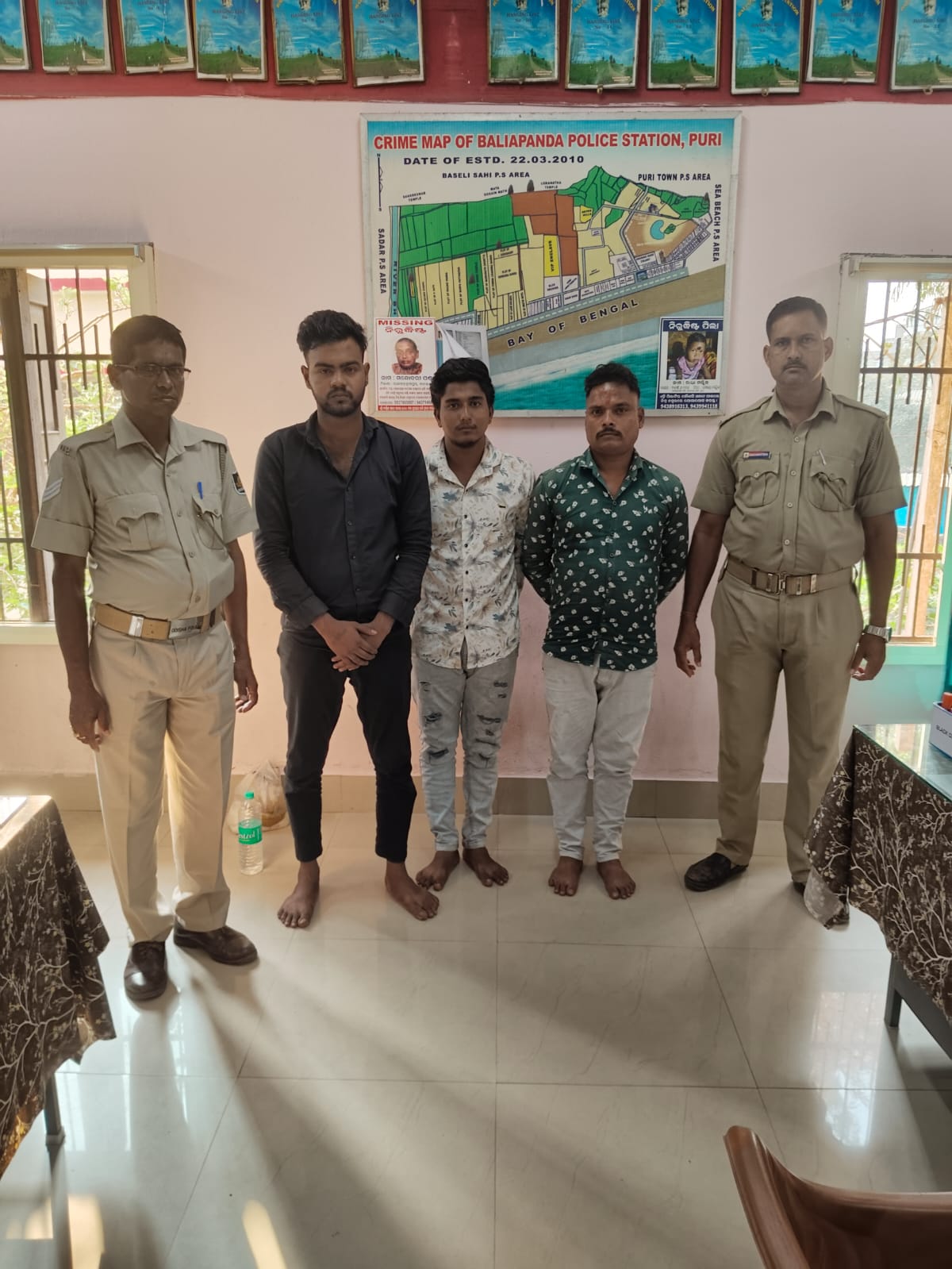 ବୋମା ପକାଇ ହତ୍ୟା ଉଦ୍ୟମ ମାମଲା, ୪ ଗିରଫ 