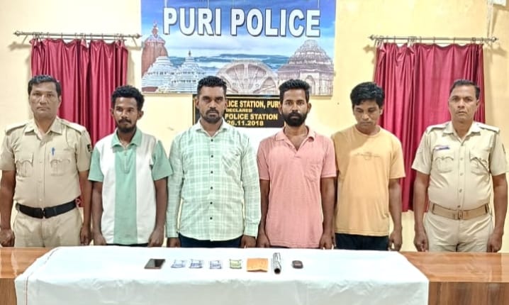 ବ୍ରାଉନସୁଗାର ଜବତ, ୪ ଗିରଫ 