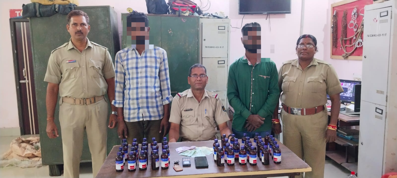 ଏସକଫ ସିରଫ ଜବତ, ୨ ଗିରଫ