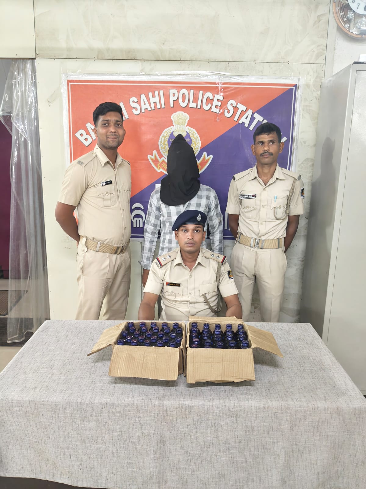 ଏସକଫ ସିରଫ ଜବତ, ଜଣେ ଗିରଫ 