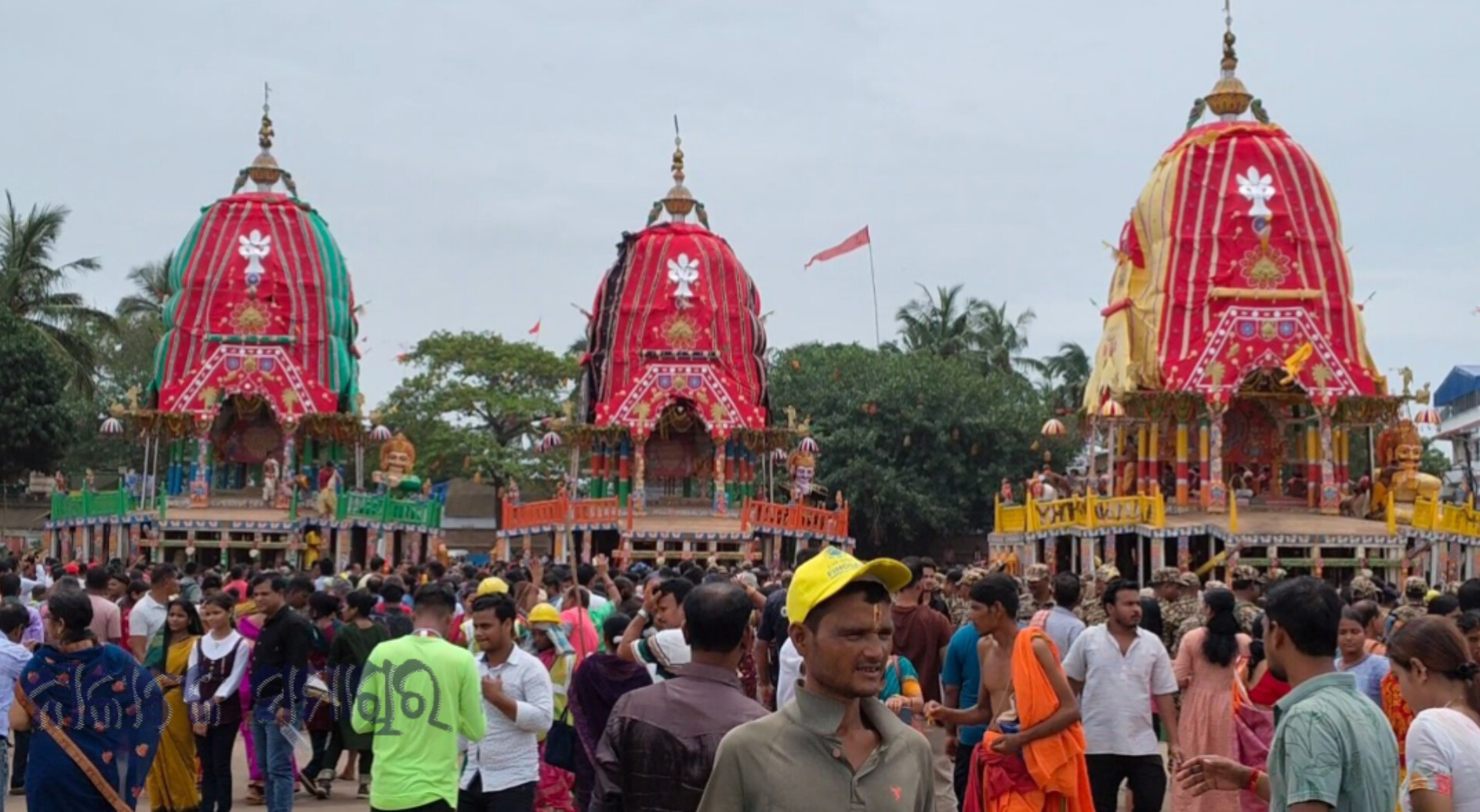 ନାକଚଣା ଦ୍ଵାର ସମ୍ମୁଖରେ ଲାଗିଲା ତିନି ରଥ, ଆସନ୍ତା ଶନିବାର ମହାପ୍ରଭୁଙ୍କ ବାହୁଡା଼ ଯାତ୍ରା -