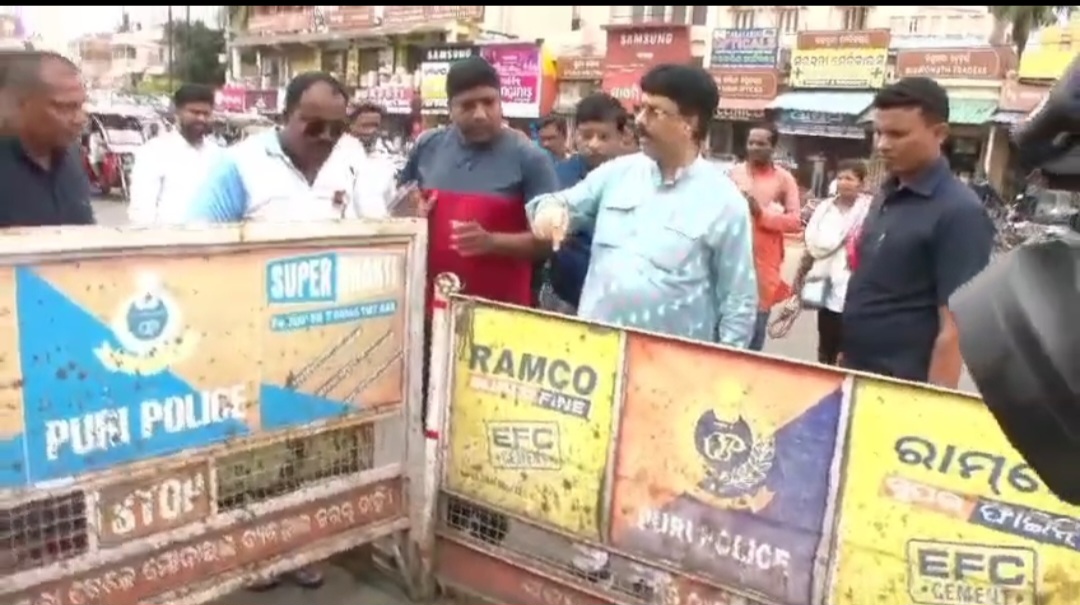 ରଥଯାତ୍ରା ପାଇଁ ମନ୍ତ୍ରୀଙ୍କ ସମୀକ୍ଷା,ଡ୍ରେନେଜ ସଫେଇ କାର୍ଯ୍ୟ ଅନୁଧ୍ୟାନ କଲେ ନଗର ଉନ୍ନୟନ ମନ୍ତ୍ରୀ