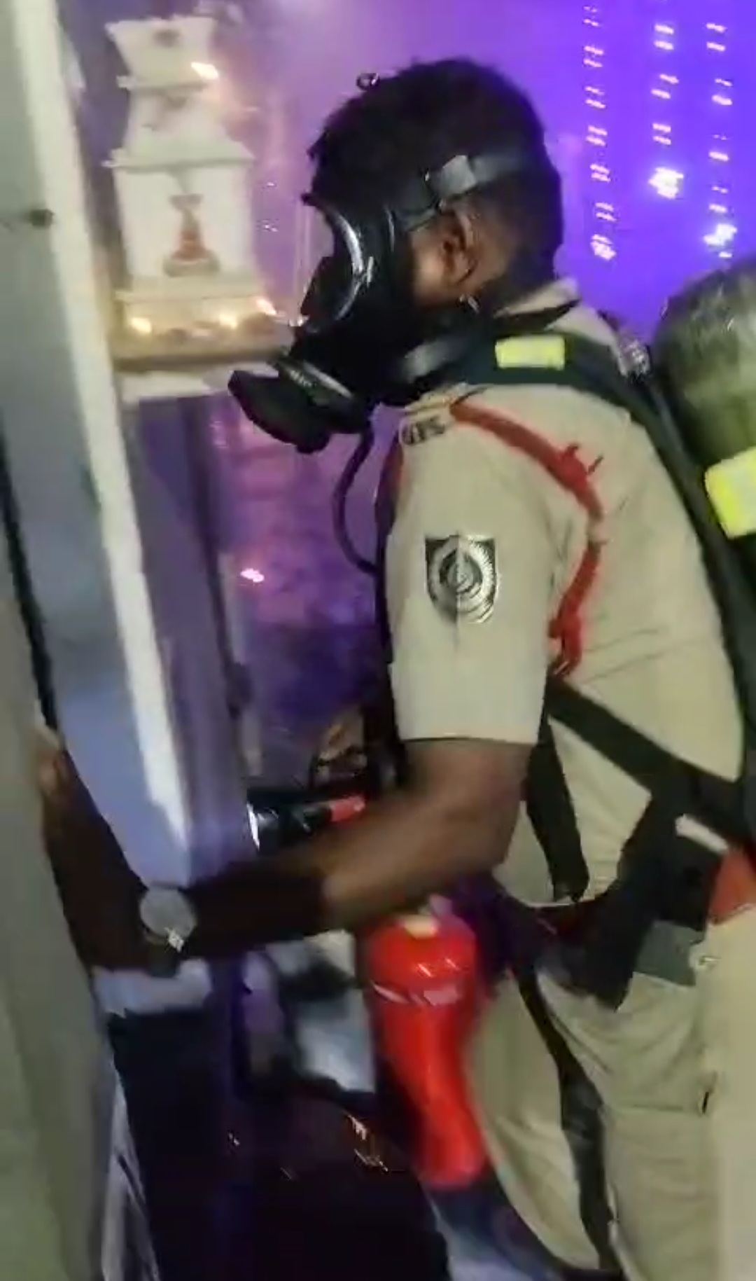 ସିଦ୍ଧବକୁଳ ଲେନ୍ ରେ ଅଗ୍ନିକାଣ୍ଡ। ଇଲେକ୍ଟ୍ରି ସଟ୍ ସଟସର୍କିଟ ଯୋଗୁଁ ଅଗ୍ନିକାଣ୍ଡ। 