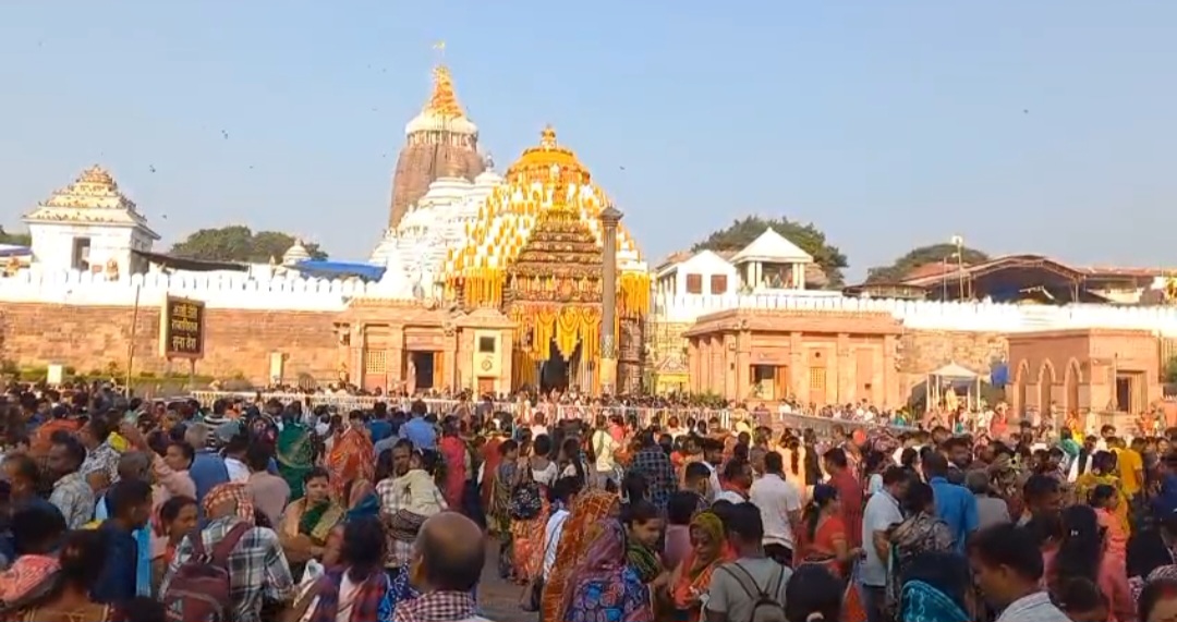 ପବିତ୍ର କାର୍ତ୍ତିକ ପୂର୍ଣ୍ଣିମା । ଏଥି ପାଇଁ  ଚଳଚଞ୍ଜଳ ଶ୍ରୀକ୍ଷେତ୍ର ।